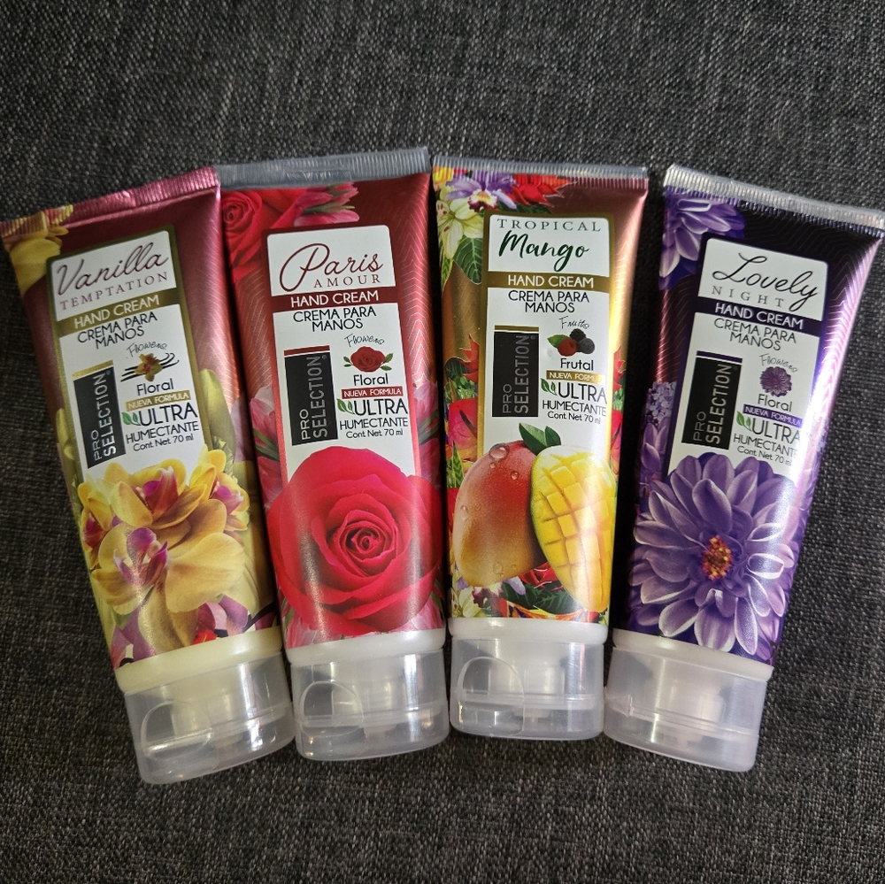 🍒🍒 Hand Cream Set With Holographic Gift Bag
